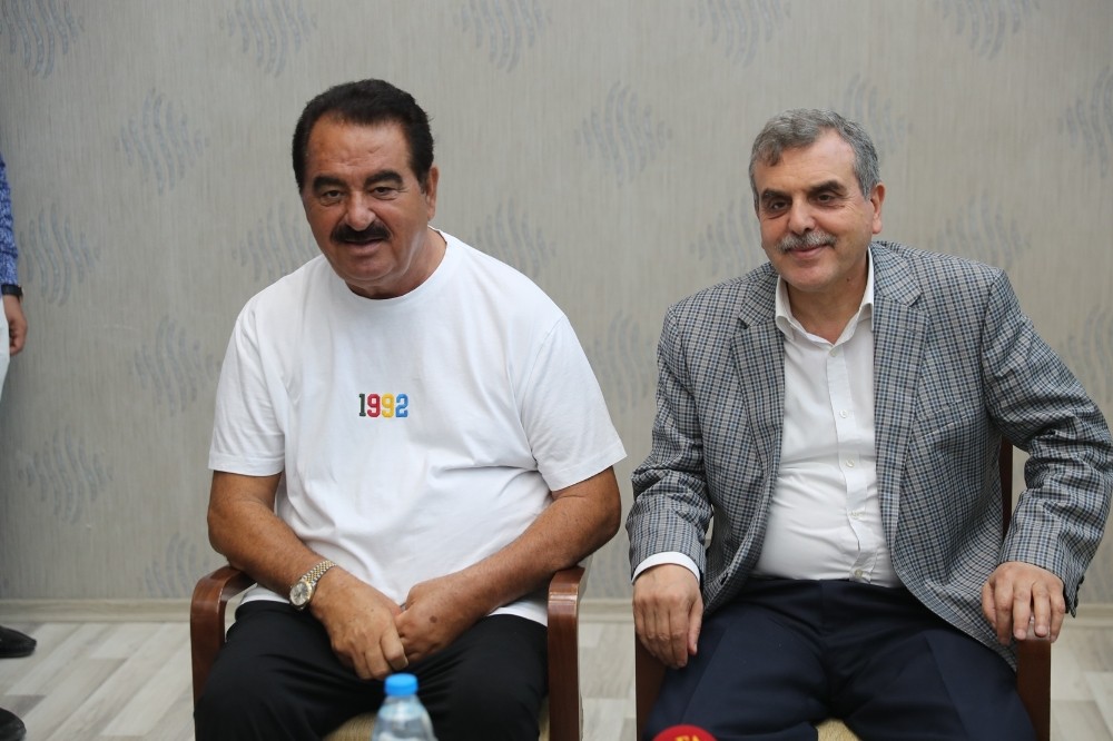 Tatlıses’ten Beyazgül’e teşekkür 