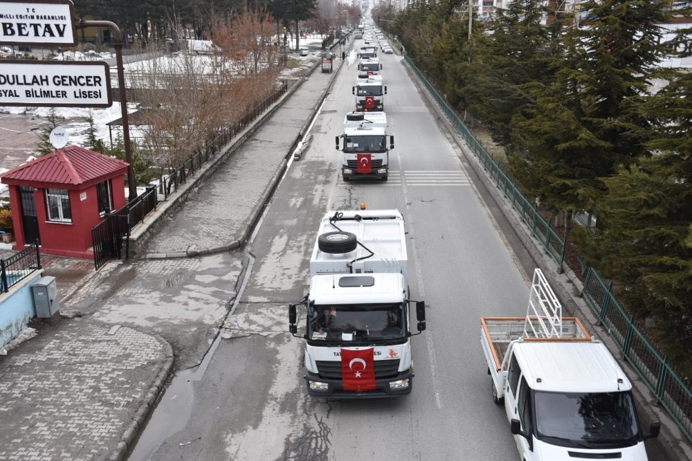 Tatvan Belediyesi 13 yeni hizmet aracı aldı 
