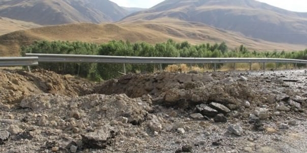 Tatvan'da askeri araca kalleş tuzak!