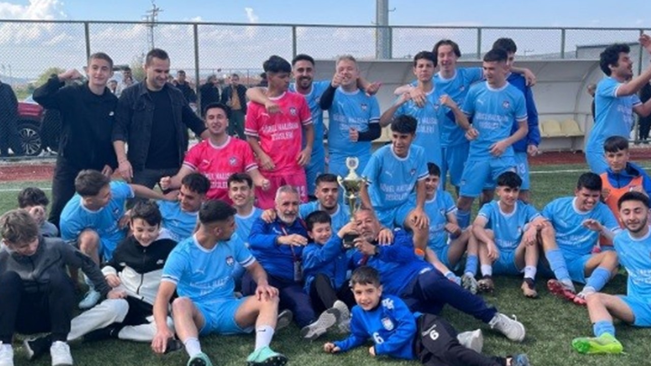 Tavşanlı Erdemspor’dan hem sahada hem dışında başarı hikâyesi