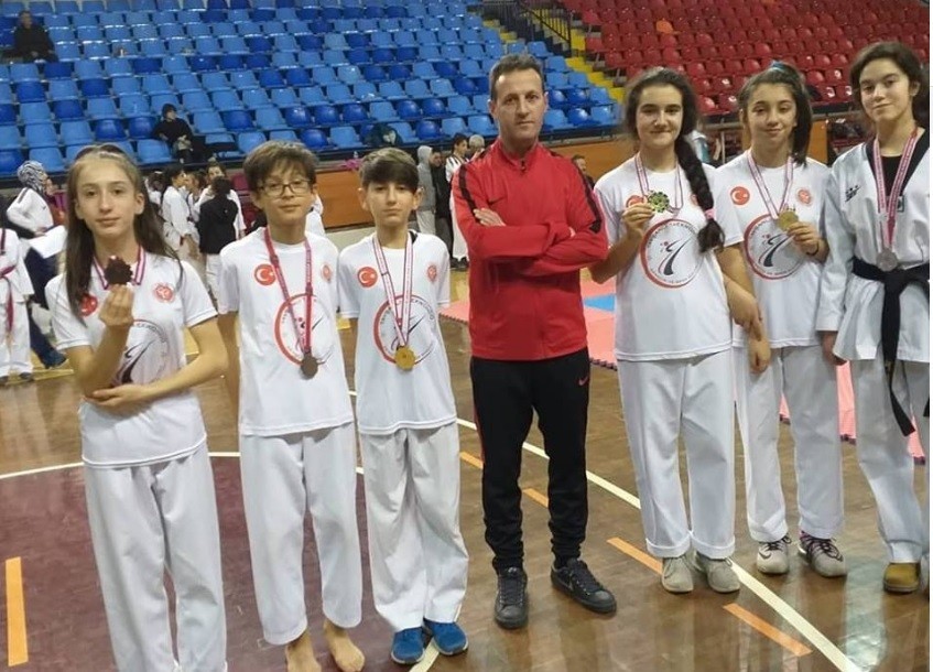 Tavşanlı Gençlik ve Spor Kulübü’nün Taekwondo başarısı 