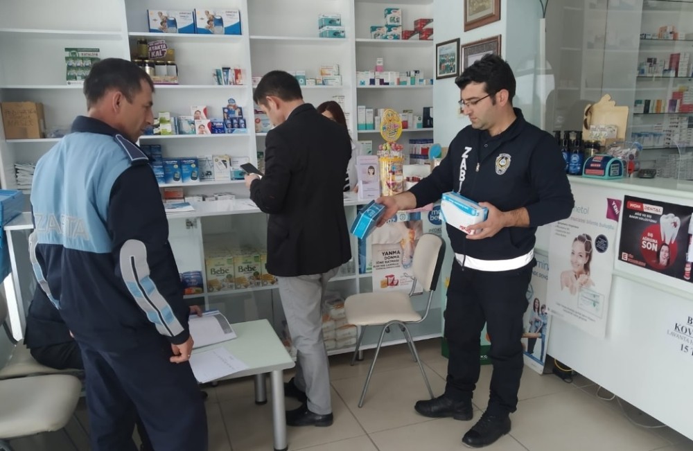 Tavşanlı’da eczaneler ve marketler denetleniyor 