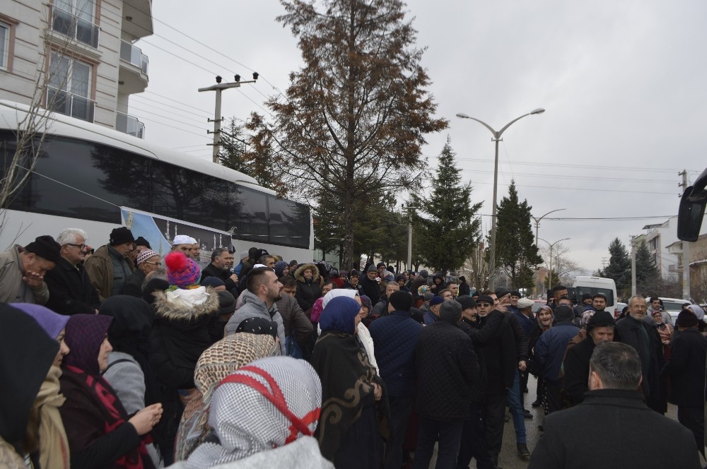 Tavşanlı’da umre yolculuğu heyecanı yaşandı 