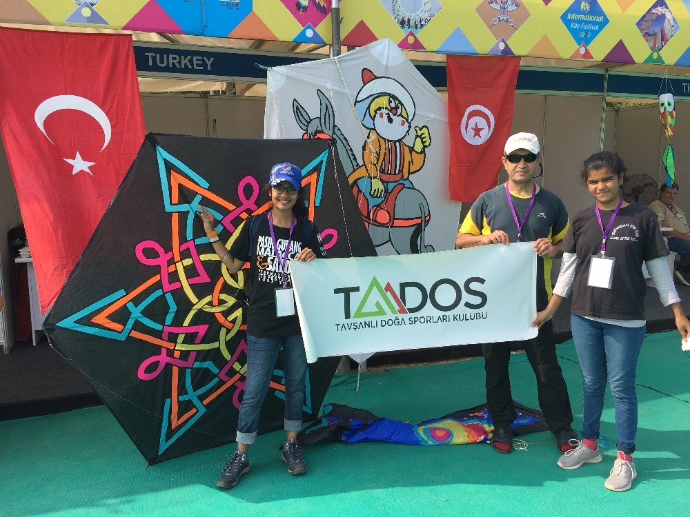 Tavşanlılı Fevzi Kır, Hindistan Uçurtma Festivali’ne katıldı 