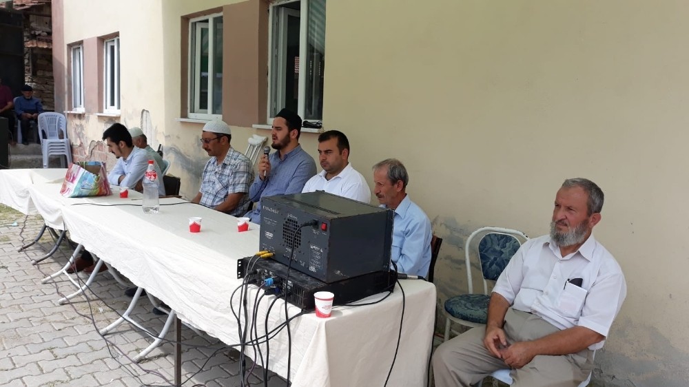 Tavşanlı’nın Kızılçukur Köyü sakinleri, ’Erenleri anma’ etkinliği düzenlendi 