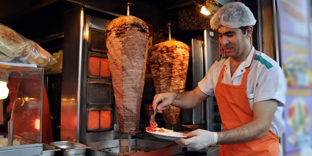 Tavuk dönerle ilgili önemli uyarı: Öldürücü olabilir!