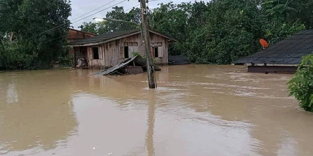 Tayland’ın felaketle boğuşuyor! 20 bin ev selden etkilendi