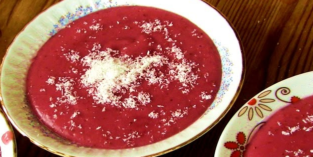 Taze çilekli muhallebi tarifi nasıl yapılır? Meyveli muhallebi tarifi