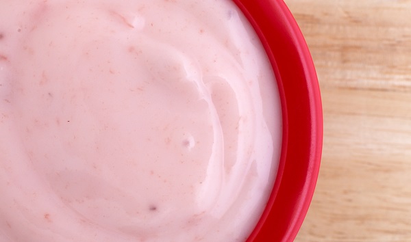 Taze çilekli puding tarifi | Ev yapımı çilekli puding