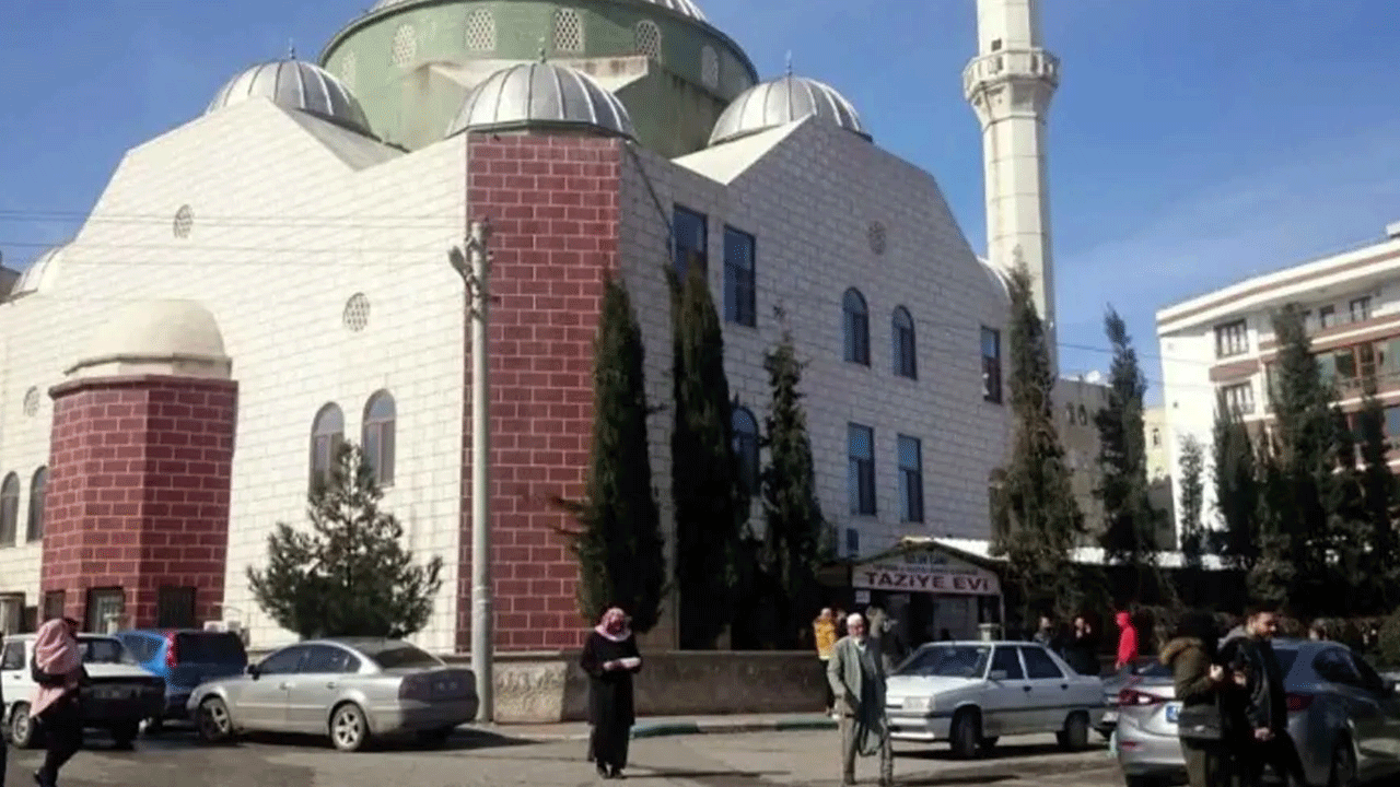 Taziye evi önünde kan aktı