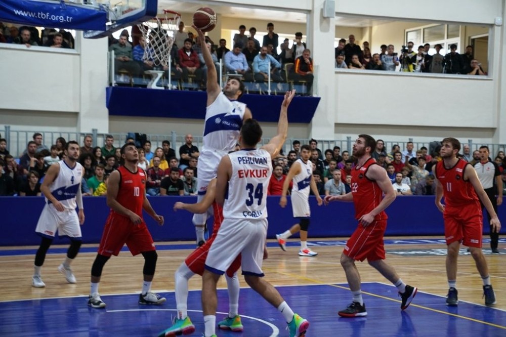 TB2L: UPS: 73 - Çorlu Belediyesi: 79 