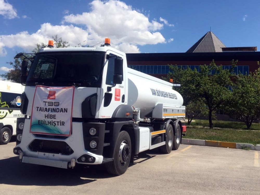 TBB’den Van Büyükşehir Belediyesine araç desteği 