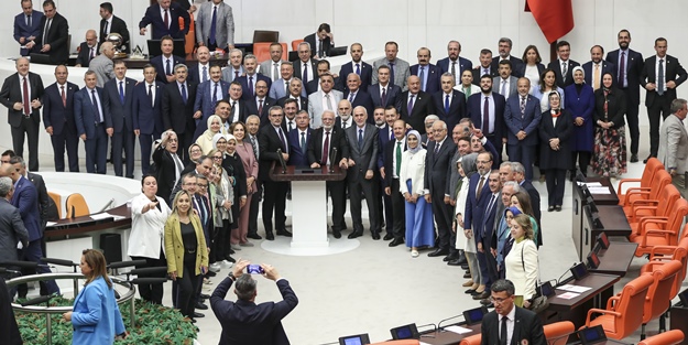 TBMM 3 aylık tatile girdi