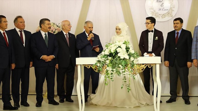 TBMM Başkanı Binali Yıldırım nikah şahidi oldu