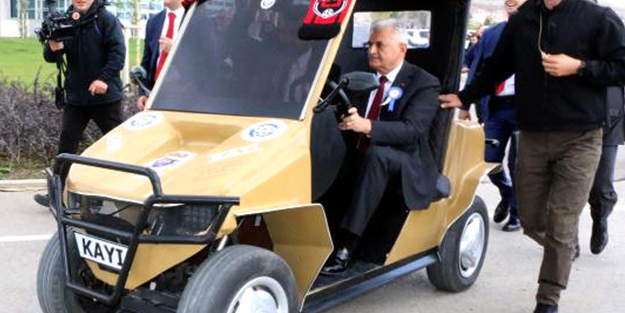 TBMM Başkanı Binali Yıldırım: Yapay zeka uygulamaları insanlığı korkutuyor