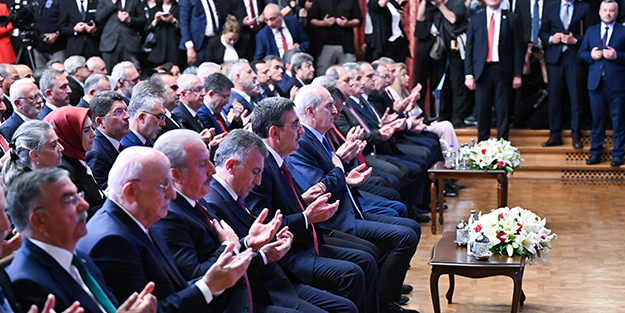 TBMM Başkanı Kurtulmuş: 15 Temmuz'da milletimiz demokrasiye sahip çıktı