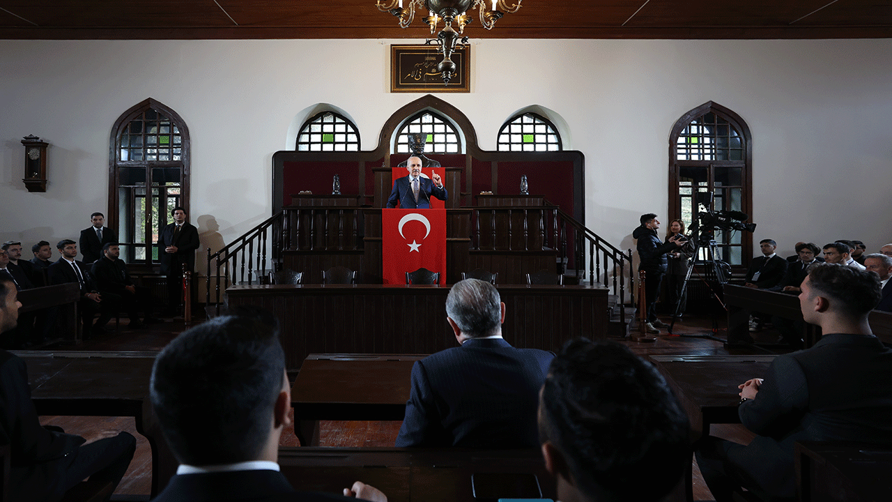 Kurtulmuş skandala tepki gösterdi: ABD’nin yeni başkanını uyarıyorum