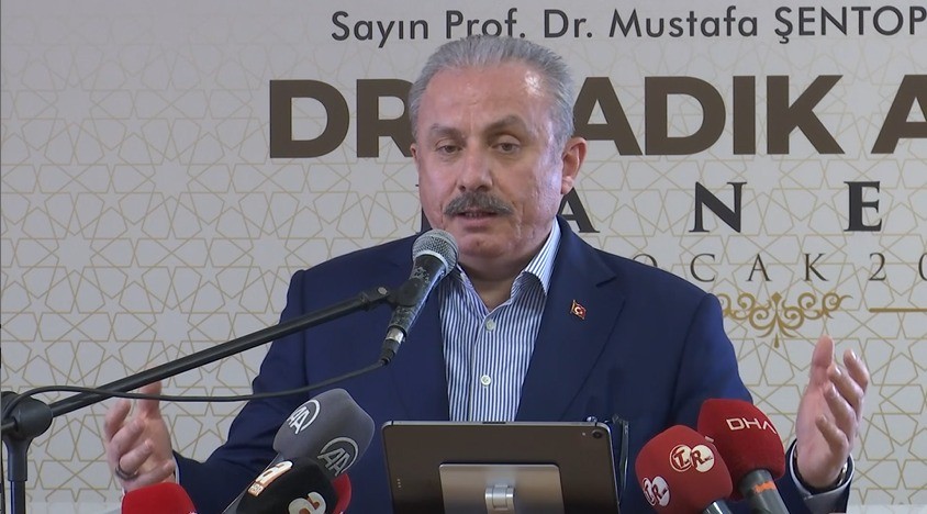 TBMM Başkanı Şentop’tan Yunanistan’a ayar!