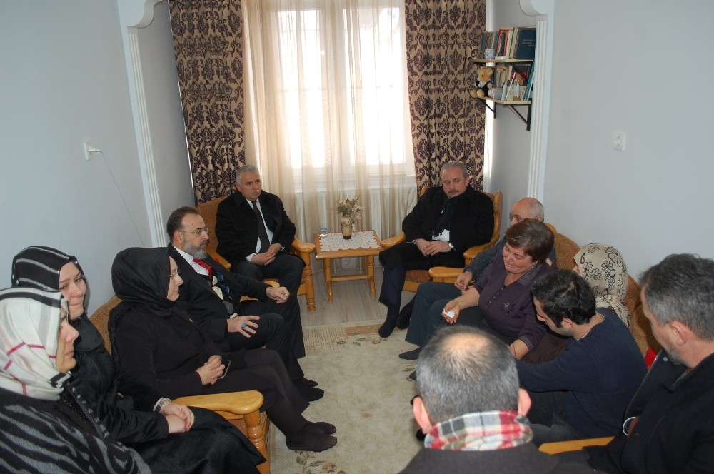 TBMM Başkanı Şentop’tan Zehra’nın ailesine ziyaret 