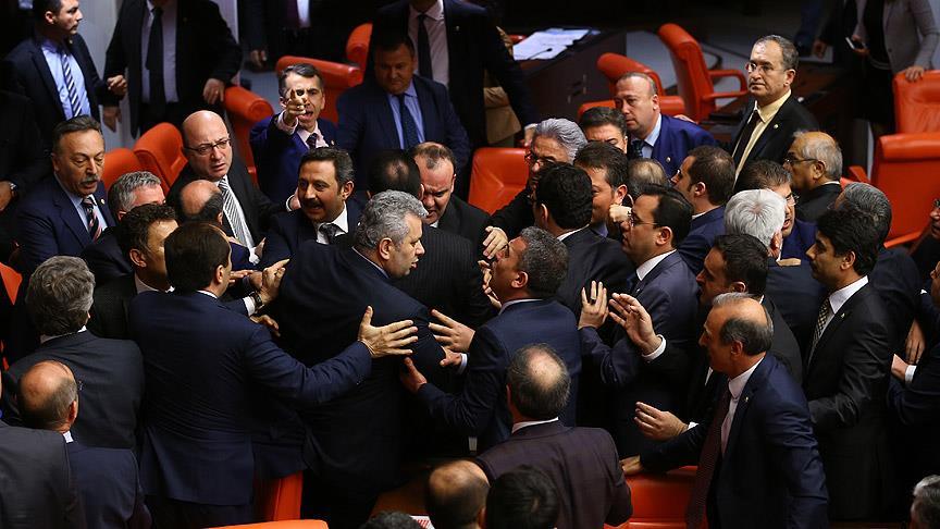 TBMM Genel Kurulu'nda gerginlik