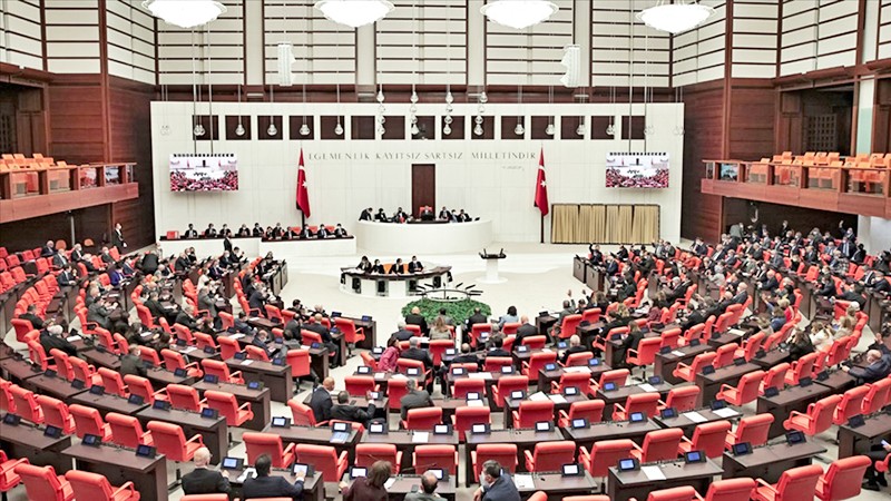 TBMM Genel Kurulu'ndaki krizi MHP lideri Bahçeli çözdü