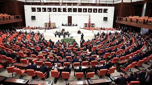 TBMM: Milletvekillerine 20 bin lira ikramiye verileceğine dair karar yok