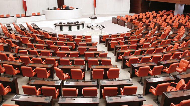 TBMM oturma planına ittifak ayarı