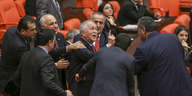 TBMM'de 'Yerim seni' küstahlığı