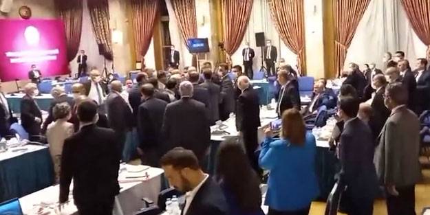 TBMM'de HDP ve MHP milletvekilleri arasında arbede