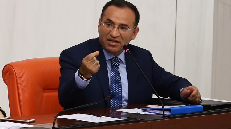 TBMM'de isyan etti: Okuyamıyorum, yüzüm kızarıyor