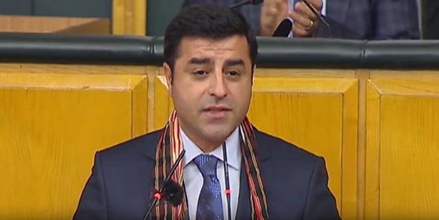 TBMM'de şov yapıyordu rezil oldu! 1 saniyelik video paylaşan Demirtaş yakında sadece harf paylaşacak...