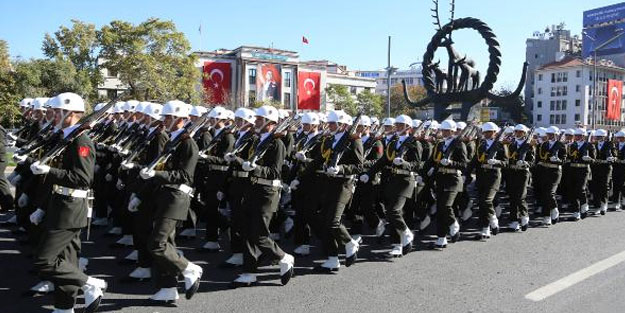 TBMM'den ilk meclise '29 Ekim' yürüyüşü
