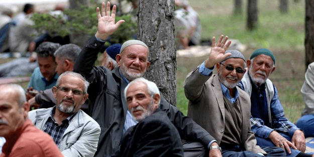 TC kimlik kartını göstermek yetiyor! Emeklilere yüzde 20 indirim müjdesi