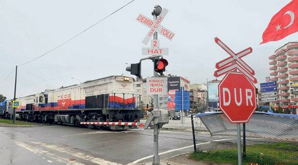 TCDD hemzemin geçitlere eleman takviyesi yapıyor