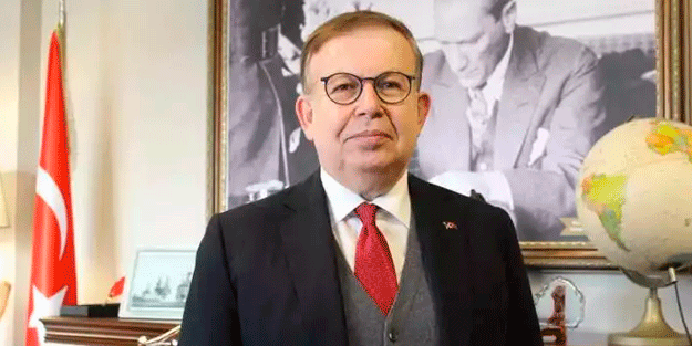 "TCG Anadolu'ya ihtiyacımız yok, motorunda da sorun var" diye skandal bir açıklama yapmıştı. Tuğamirale Tümamiralden tokat gibi cevap