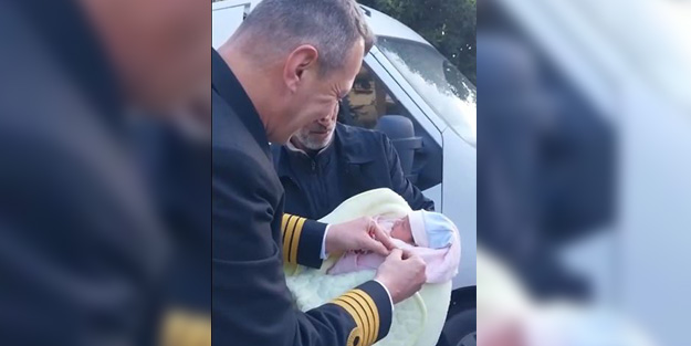 TCG Bayraktar'da dünyaya gözlerini açtı! MSB kız bebeğinin görüntülerini paylaştı