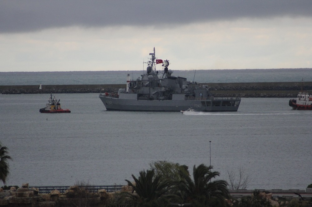 TCG Fatih Samsun’dan ayrıldı 