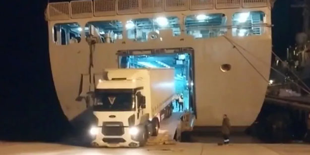 TCG Sancaktar ve TCG Bayraktar deprem bölgeleri için devrede