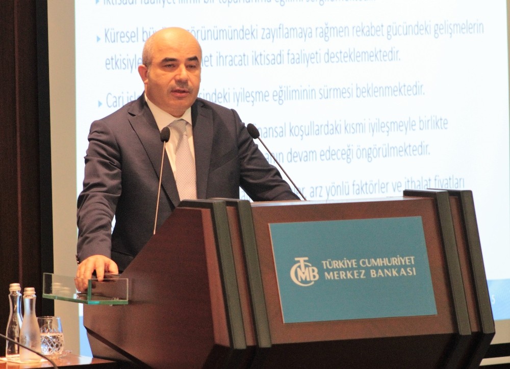 TCMB Başkanı Uysal, enflasyon tahminlerini açıkladı 