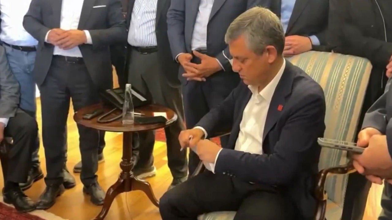 Tebligatı bakın ne yaptı? Özgür Özel'den hukuk tanımazlığın zirvesi!