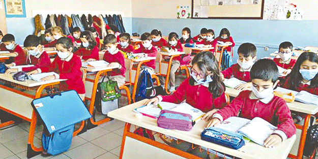 Tedbirlerle birlikte okulların açılması elzem!