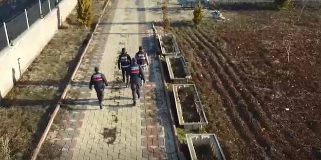 Tefeci çetesine nefes kesen operasyon! Gözaltılar var