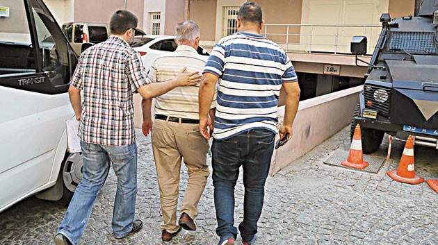 Tehdit ve baskıyla himmet parası toplamışlar!