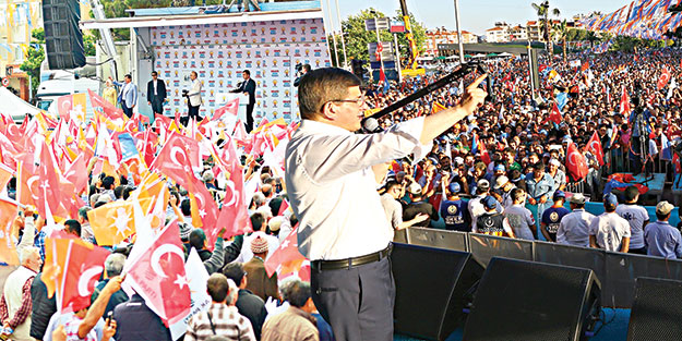 Tehditlere baş eğmeyiz
