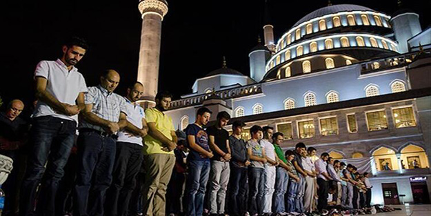 Teheccüd namazı nedir, ne zaman kılınır?