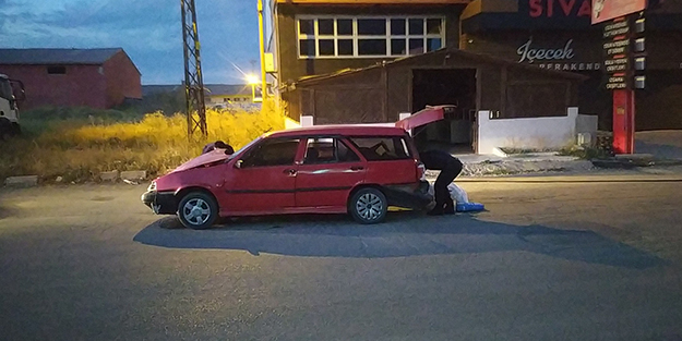 Tehlikeli anlar! Drift atarken refüje çıkan sürücü yaralı olarak kaçtı, fenalaşınca durdu