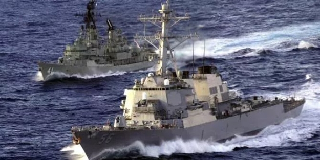 Tehlikeli gerginlik! ABD savaş gemisi böyle girdi