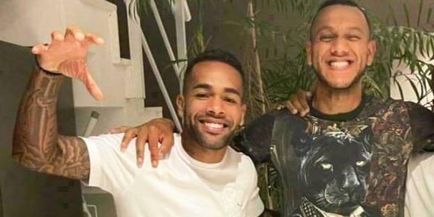 Teixeira, Pazartesi İstanbulda