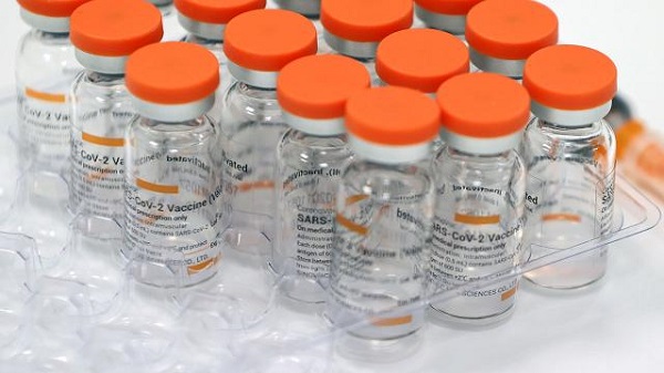 Tek doz aşı koruyucu mu? İlk aşısını olan maske takmalı mı?