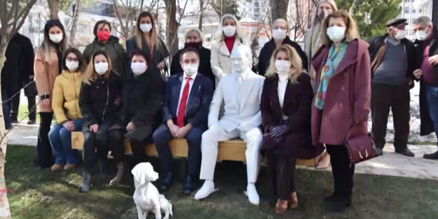 Tek icraatları heykel! Onu da tam beceremiyorlar